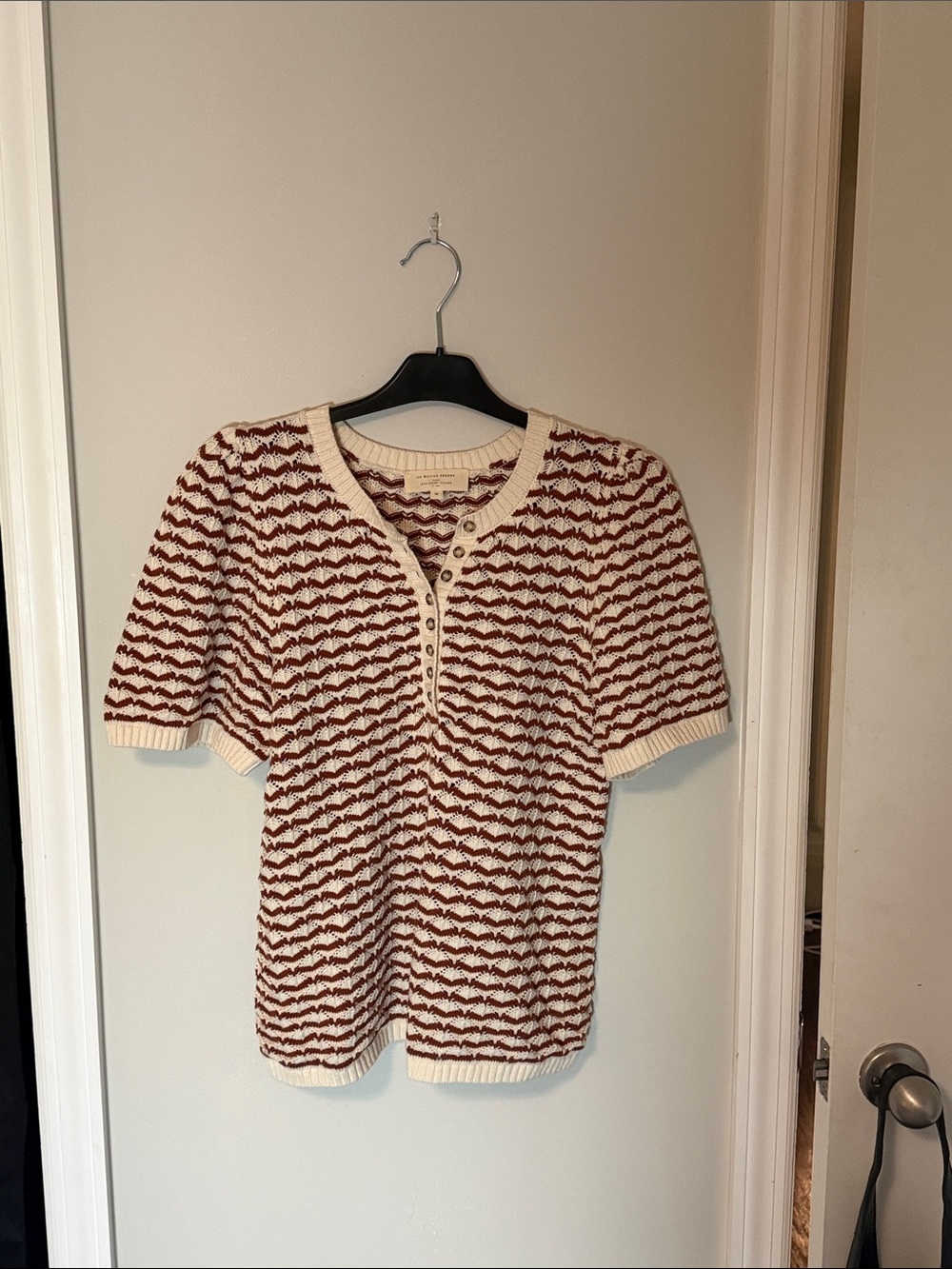 Sezane Cream and Rust Short Sleeve Knit Top